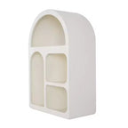 Mensola da parete ad arco geometrica in legno 24"x16" con forme a blocchi crema - Olivia & May: stile tradizionale, nessun assemblaggio, contenitore aperto