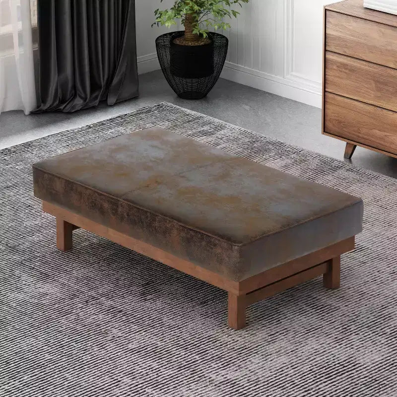 Modern Cocktail Upholstered with Rubberwood Ottoman