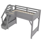 Letto a soppalco con armadio e spazio contenitivo integrati, struttura letto a soppalco in legno massello con mensole laterali, ringhiera a tutta lunghezza e scala.