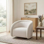Poltrona girevole moderna in tessuto bouclé con base in legno massello